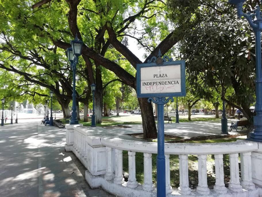 Petit Rivadavia En El Corazon De Mendoza Apartment ภายนอก รูปภาพ