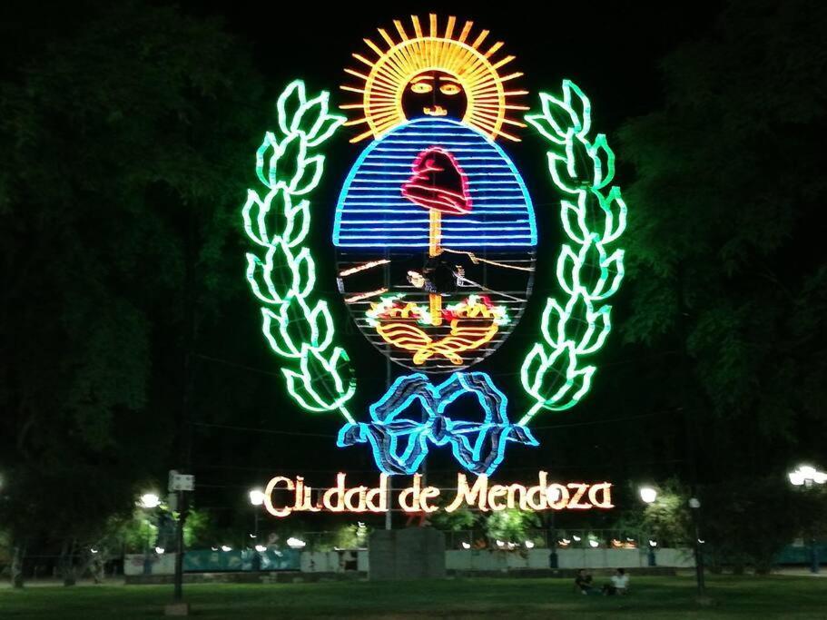 Petit Rivadavia En El Corazon De Mendoza Apartment ภายนอก รูปภาพ